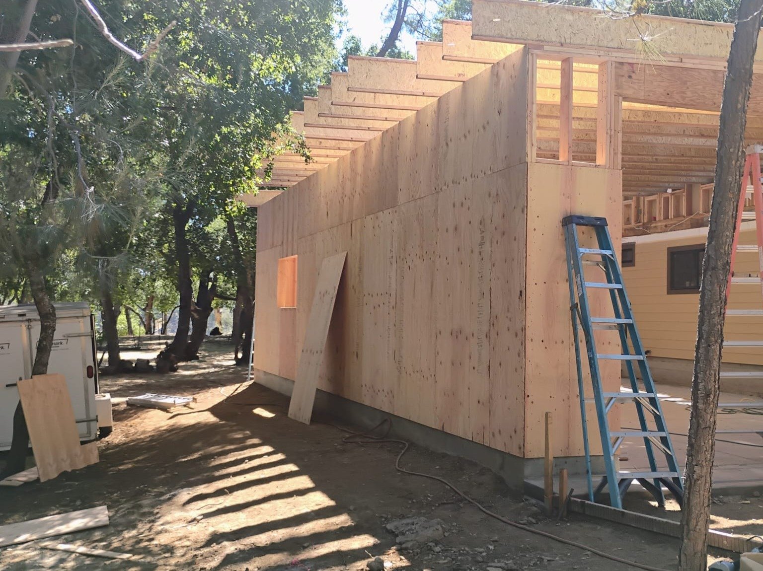 Frank Construction & Remodeling LLC